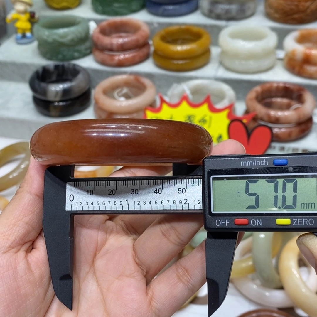 石英岩玉未镶嵌手镯