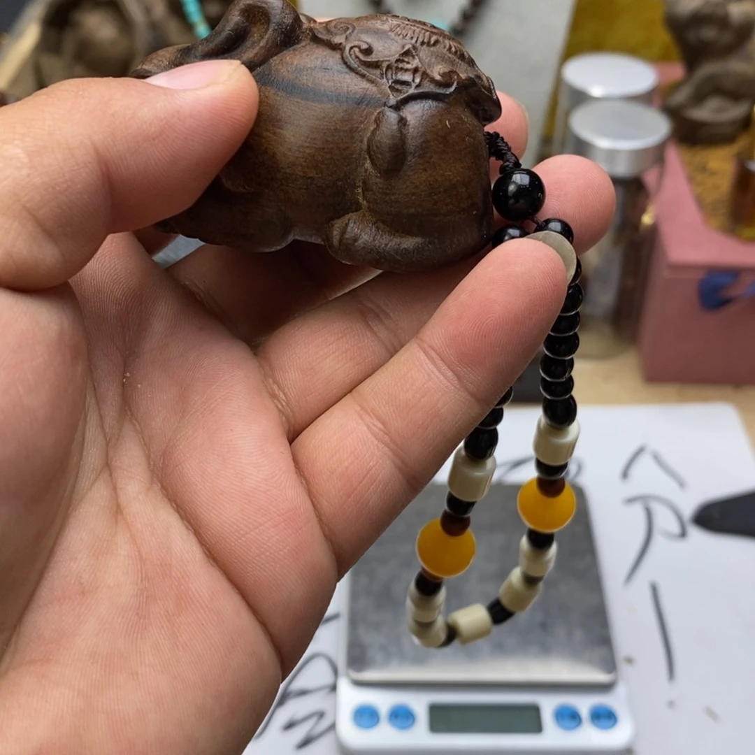 大叶紫檀（黑酸枝木类）