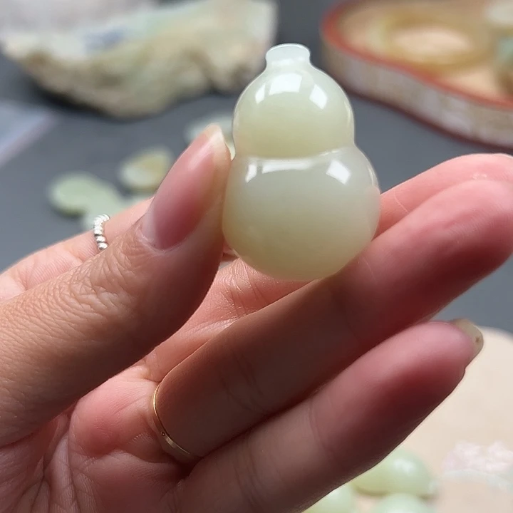 和田玉未镶嵌颈饰26