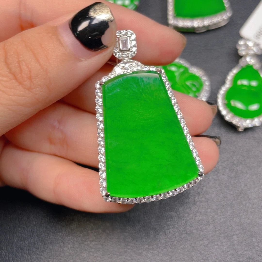 翡翠银S925镶嵌颈饰jjj
