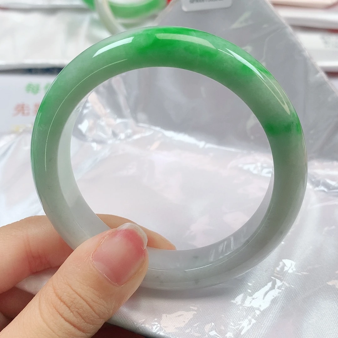 未镶嵌手镯翡翠1555