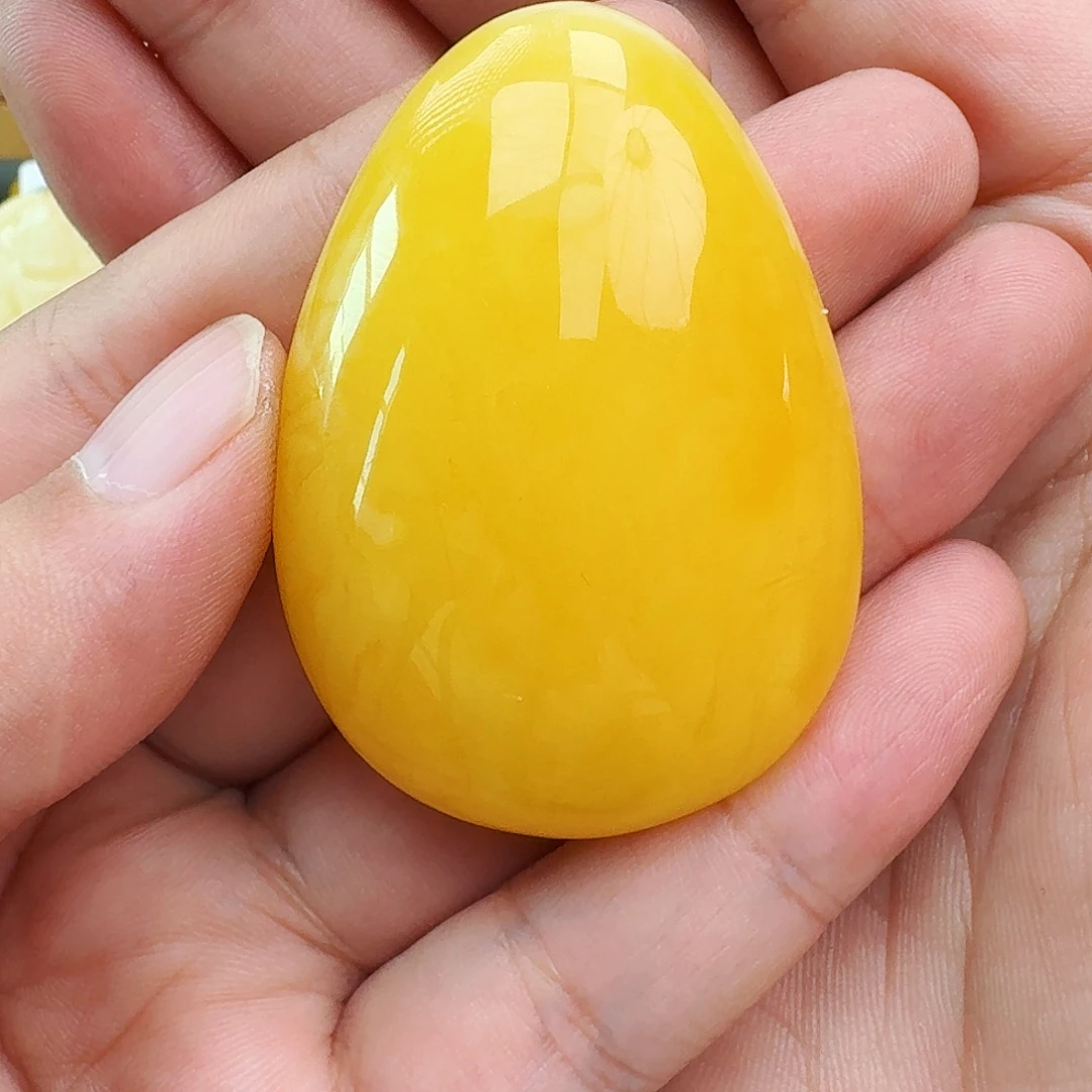 蜜蜡未镶嵌颈饰假一赔十，66