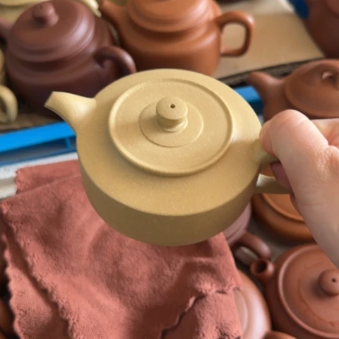 坐***的茶壶紫砂梨皮本绿220cc