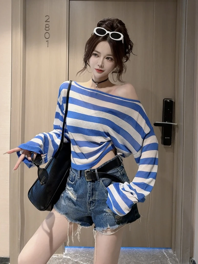 【CCDZ】夏季新品时尚百搭显瘦经典宽条纹可拉肩针织上衣女