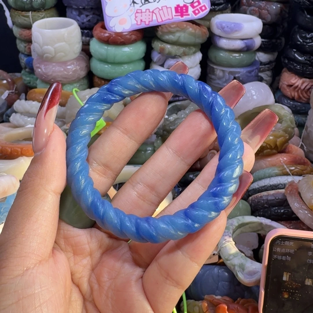 石英质玉（佘太翠）未镶嵌手镯35，54，不退换