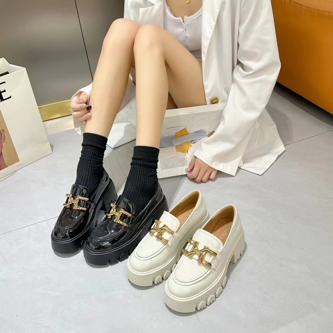 秋季新款女士百搭舒适厚底时尚耐磨圆头休闲英伦乐福鞋X 检 9523