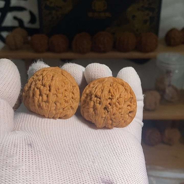 桃核吊坠林***嘶38尺寸，飞楼