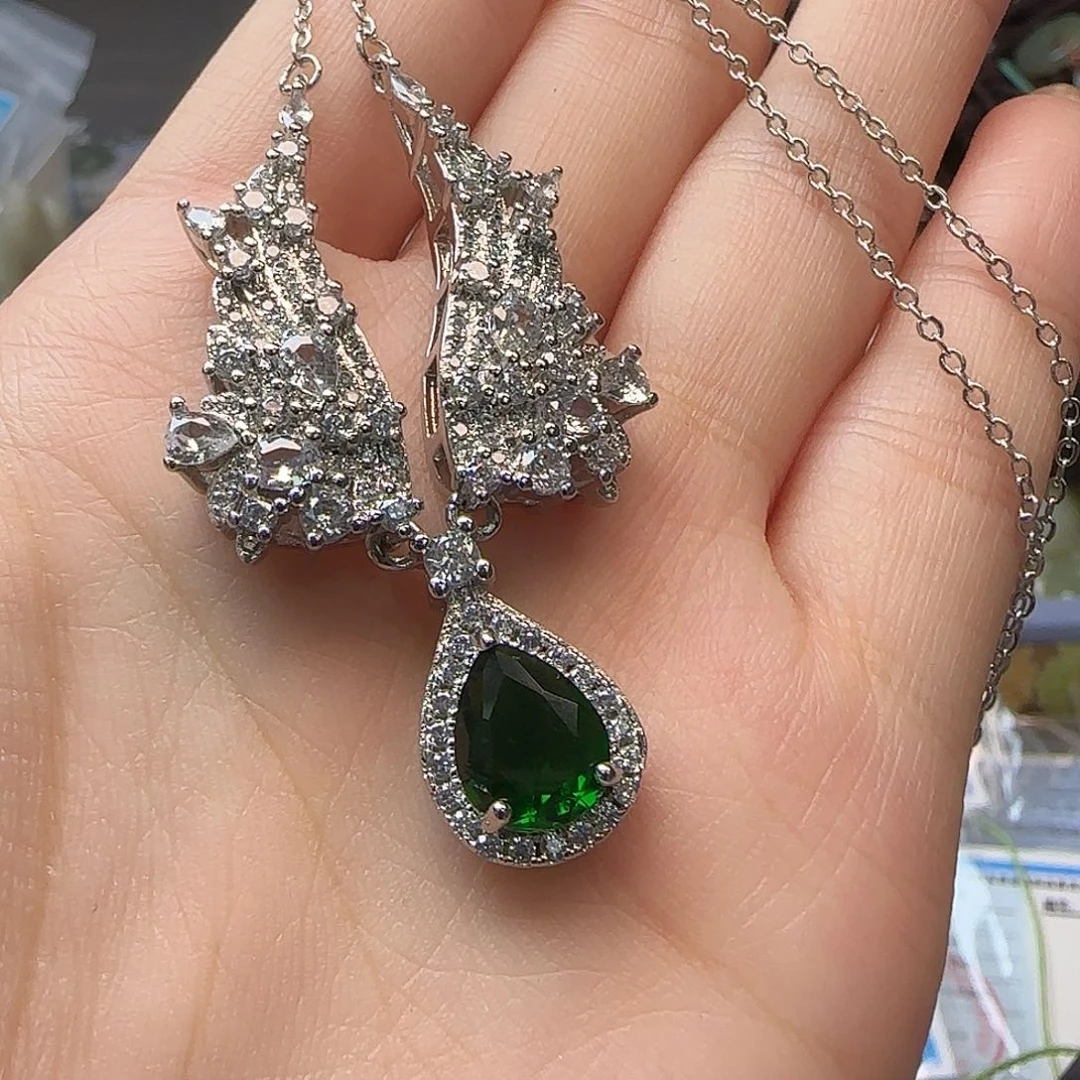 吊坠一套发现货带绳子一一