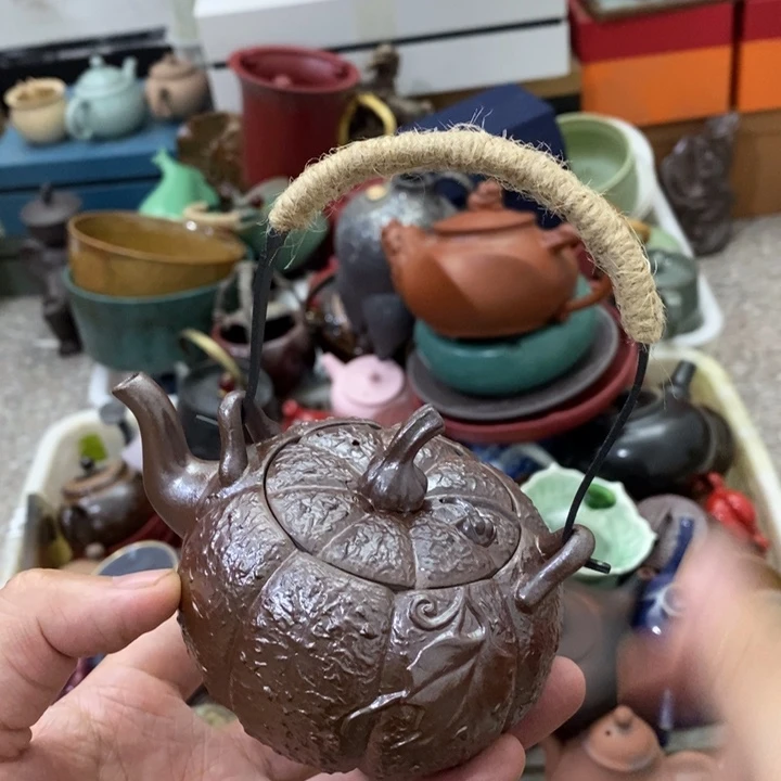 陶瓷艺术品及陶瓷壶