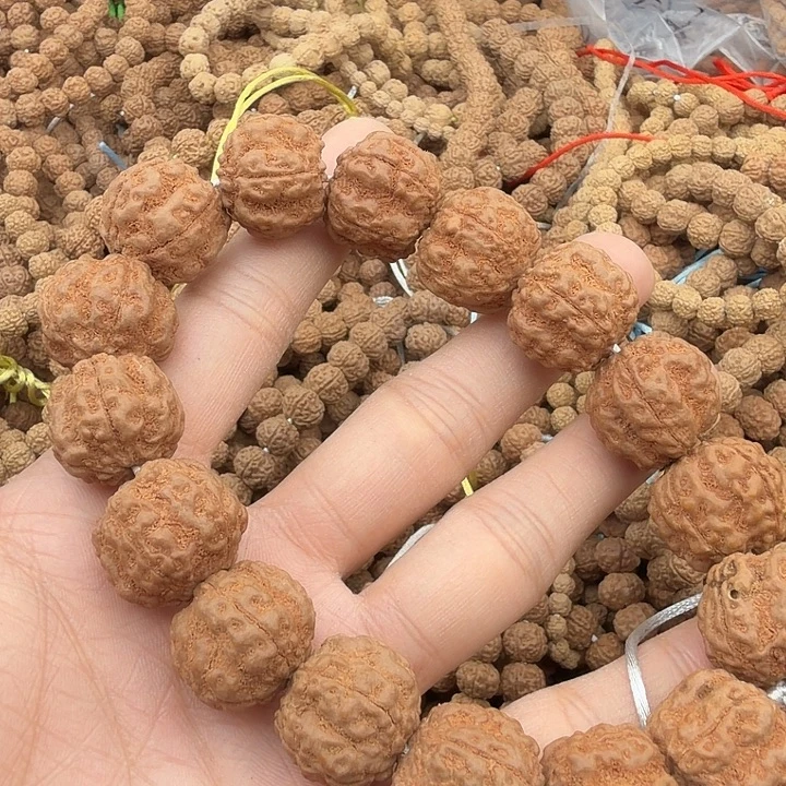 崂***_金刚菩提吊坠谢谢
