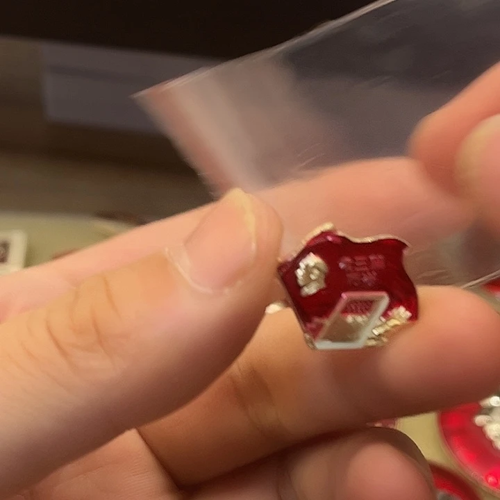 晴***天一一一一一高贵轻扬