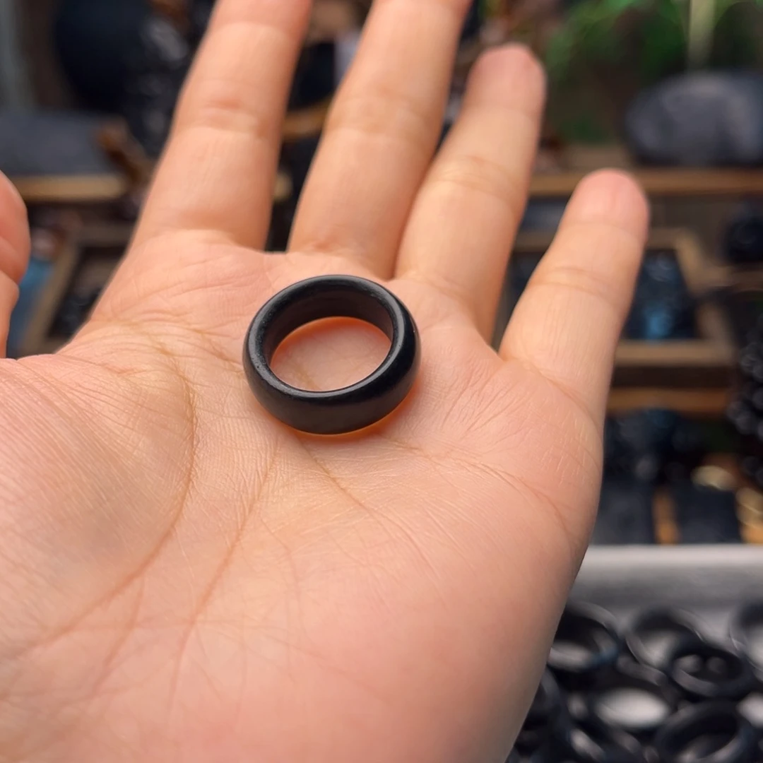 手链未镶嵌和田玉（墨玉）A*、