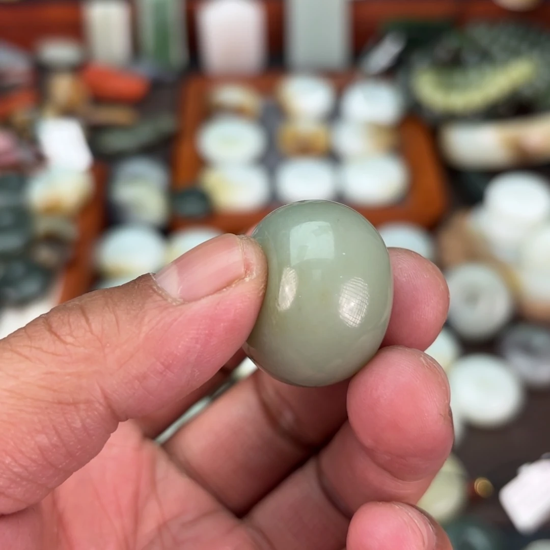 和田玉（糖玉）颈饰未镶嵌?****