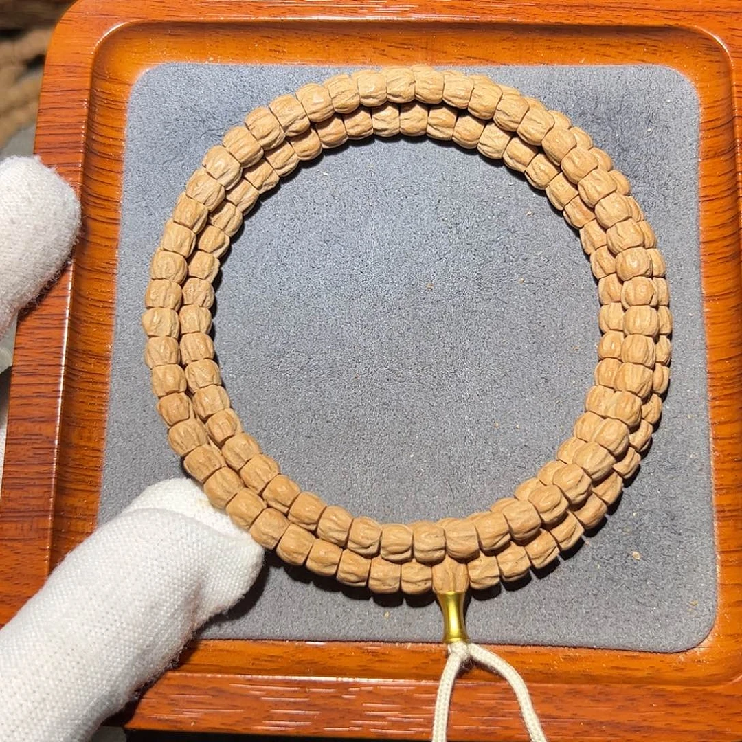 *****柏香籽/百香籽吊坠果冻皮方块多棱顺6.5+