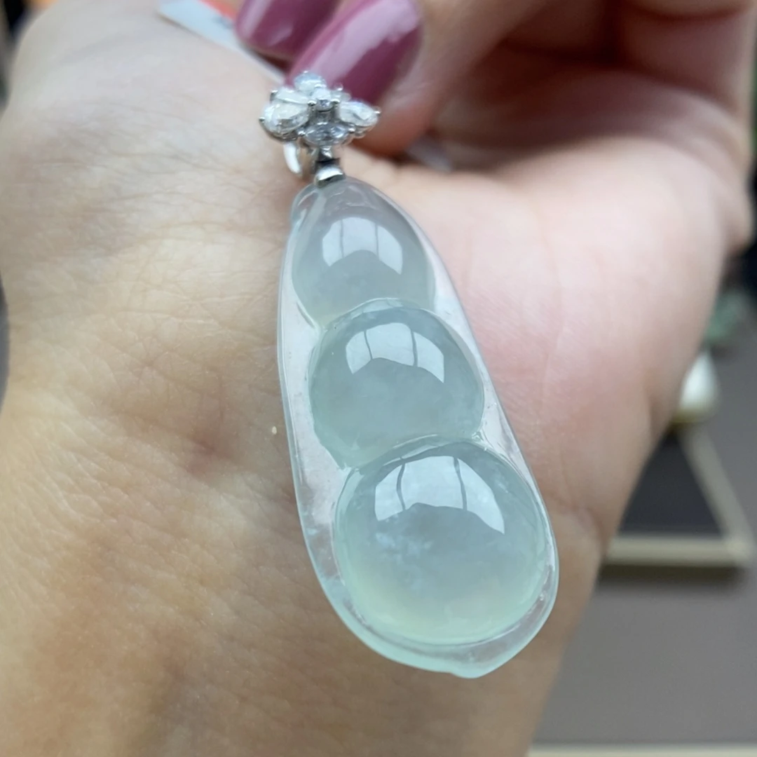 翡翠18K金镶嵌颈饰吊坠54