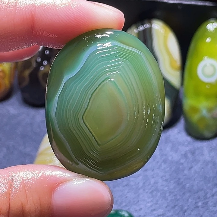 玛瑙/玉髓未镶嵌珠宝奇石