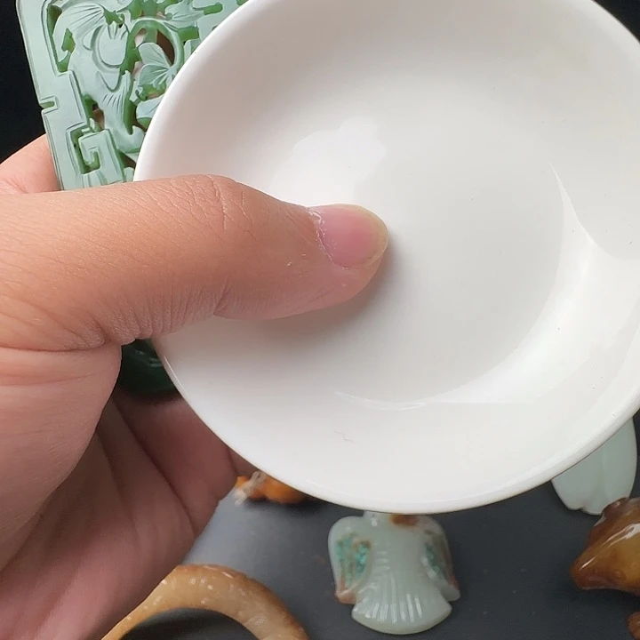 风***董其他瓷器和陶器中使用有特殊花纹等