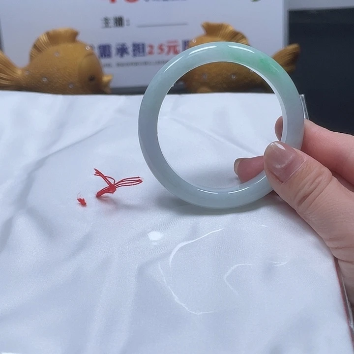 未镶嵌手镯翡翠正圈