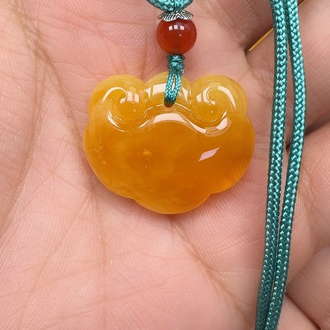 琥珀未镶嵌裸石悠悠