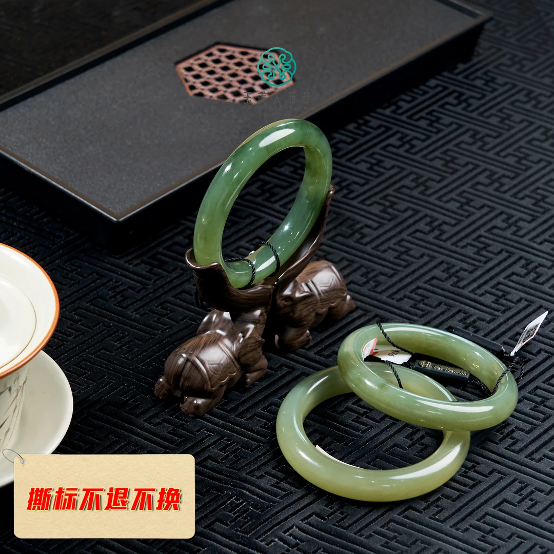 【春日珠宝】菲菲珠宝好*和田玉手镯~多样性发一