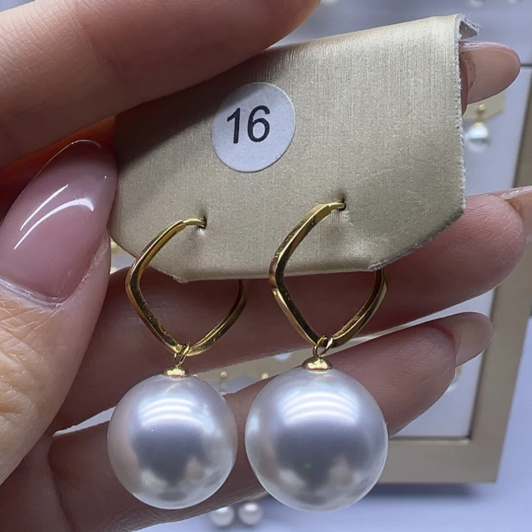 淡水珍珠耳饰18K金镶嵌