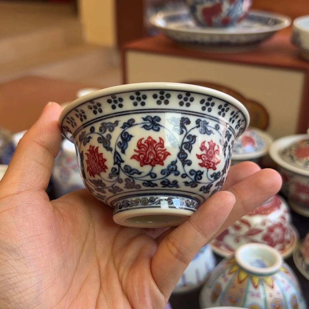 正绎堂釉里红缠枝莲中号