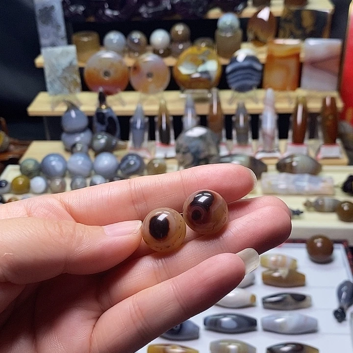 玛瑙/玉髓颈饰未镶嵌两粒