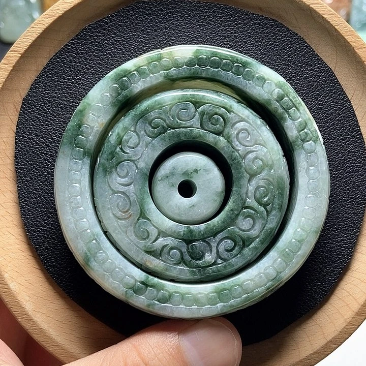 翡翠未镶嵌颈饰翡翠a货