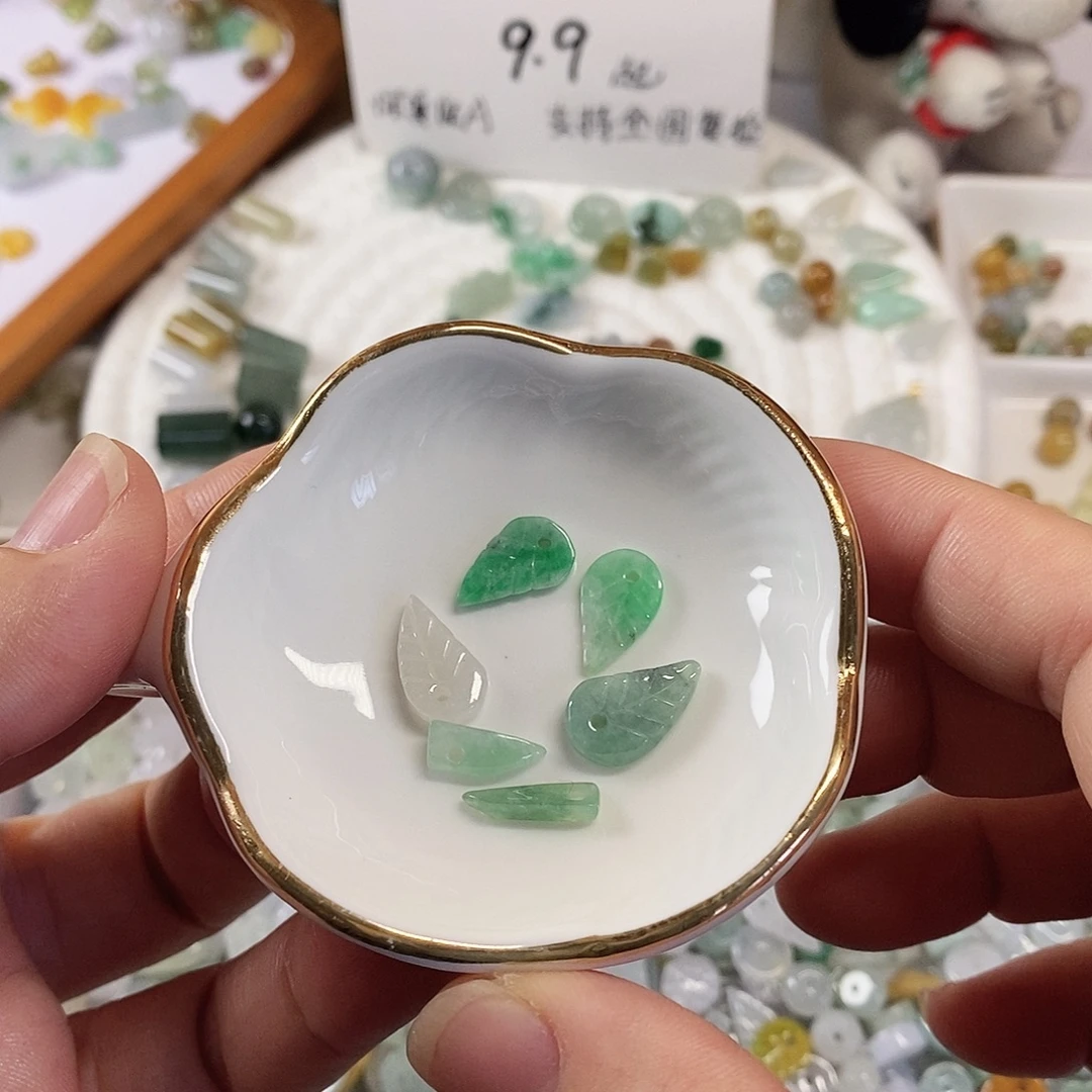 用***2翡翠未镶嵌颈饰天然A货