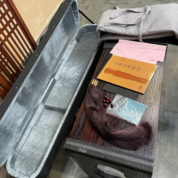 高档全套古琴学习配件，定制版全套含养弦油和谱架