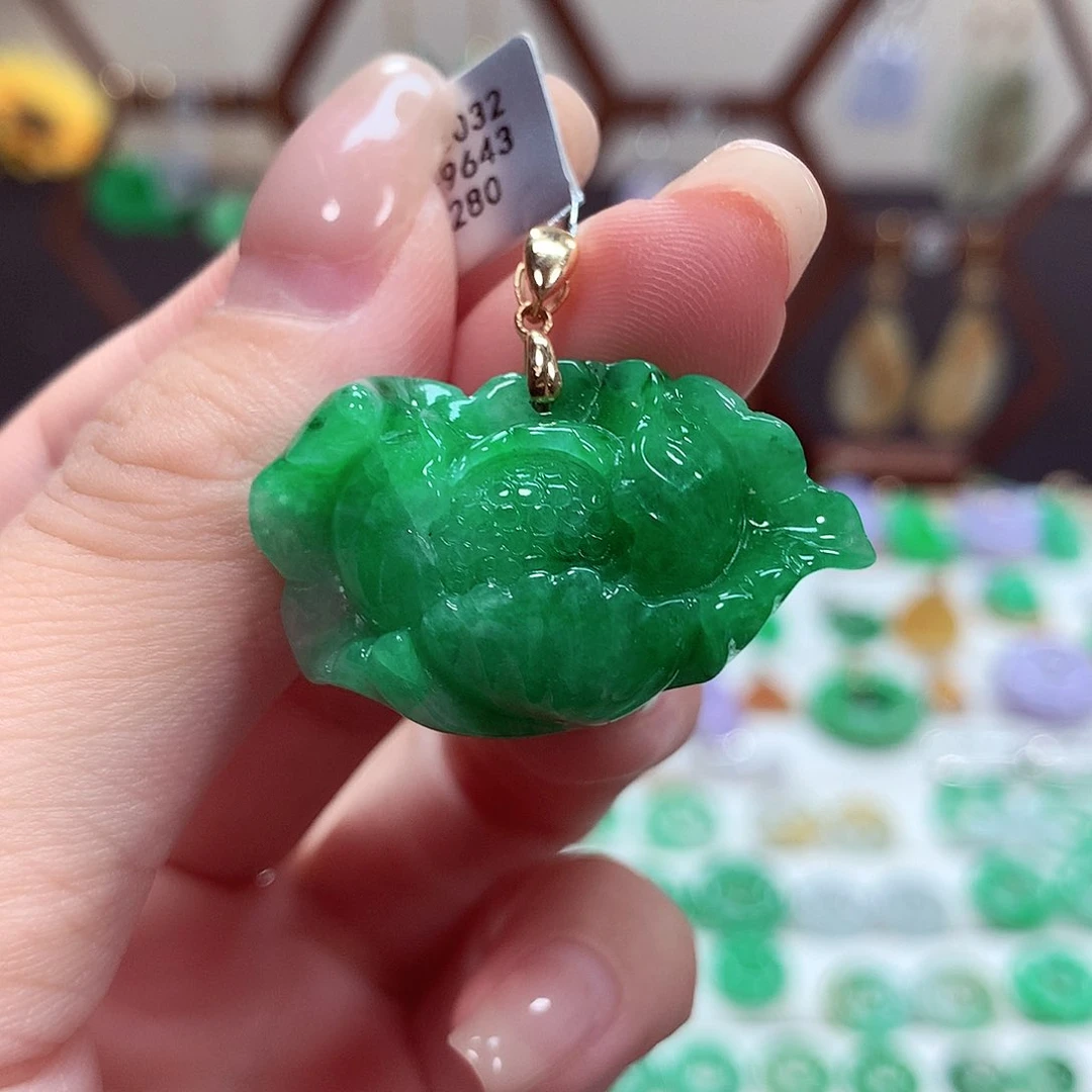 翡翠项链18K金镶嵌天然翡翠