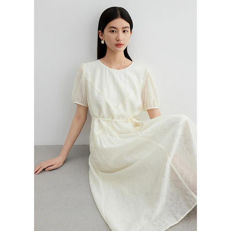 迪赛尼斯2025年夏季新款通勤气质米白长裙短袖圆领高腰连衣裙