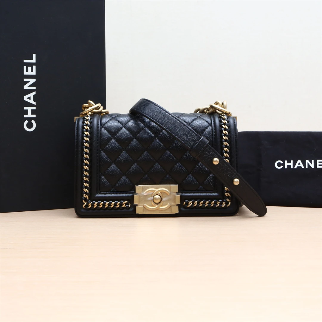 99新 Chanel/香奈儿 小花佳珊187284 23P Leboy 小号 荔枝 芯片