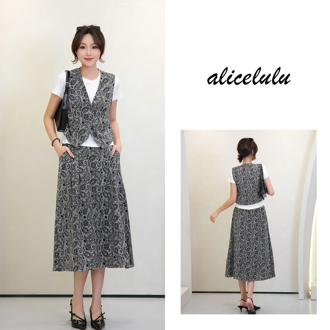 [alicelulu] 时尚洋气印花马甲短袖半身裙三件套装 S2143119T