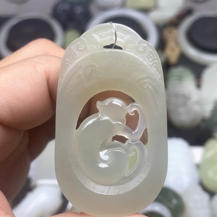 和田玉未镶嵌颈饰