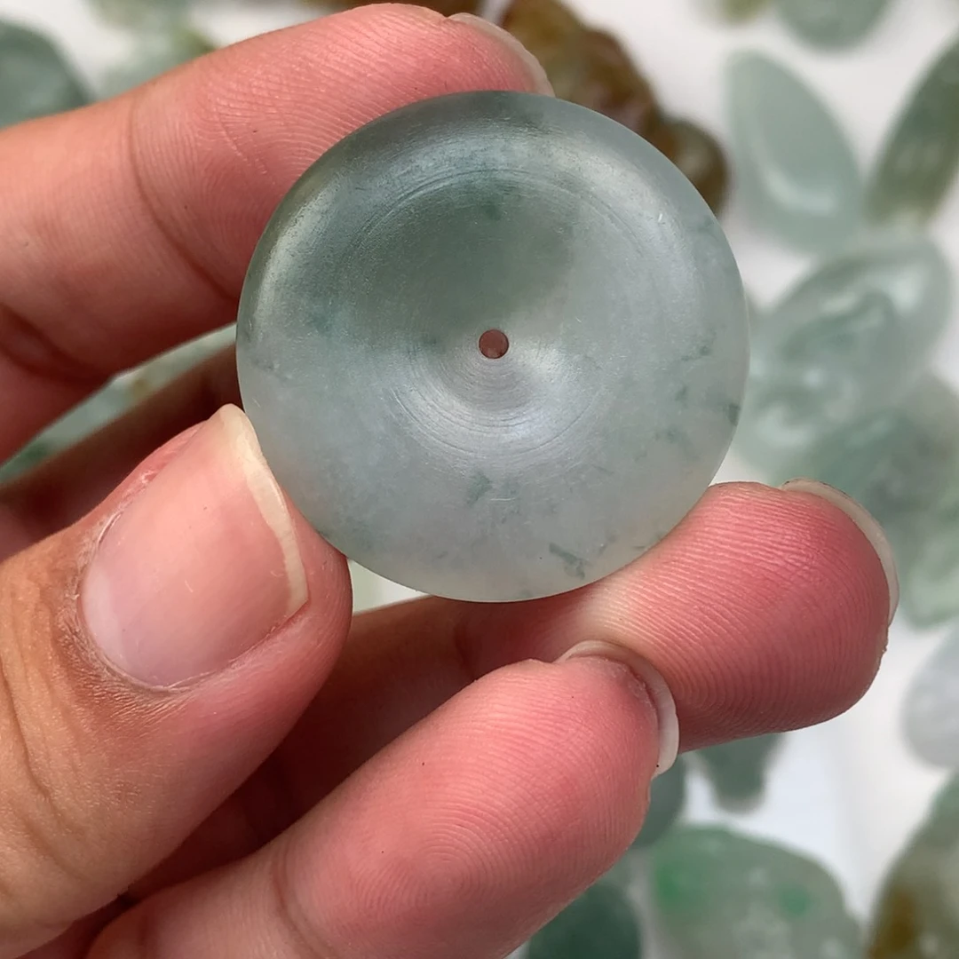 定制翡翠未镶嵌吊坠