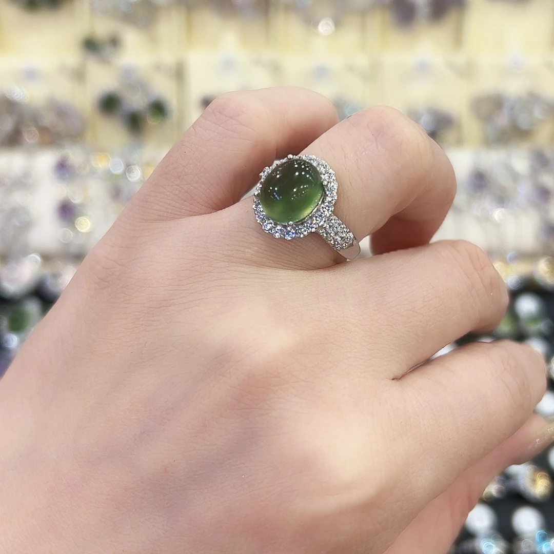 大***然蛇纹石玉银S925镶嵌戒指