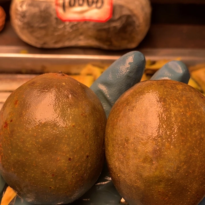 和***里大叶紫檀（黑酸枝木类）