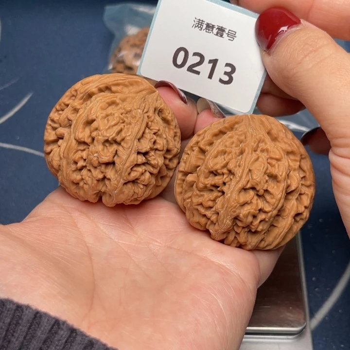 文玩核桃把件粗筋45