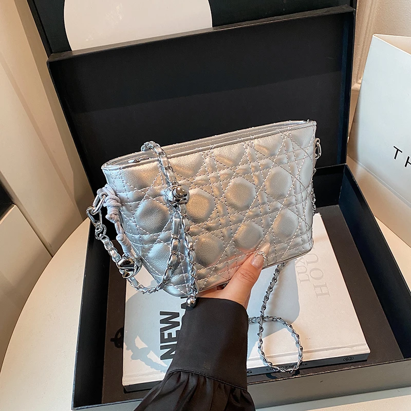 绣线元宝包亮面包盖拉链暗袋小香风斜挎包时尚休闲lulu风肯豆风