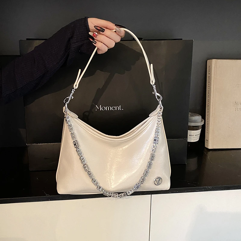 高级感时尚女百搭单肩斜跨通勤潮大容量托特包