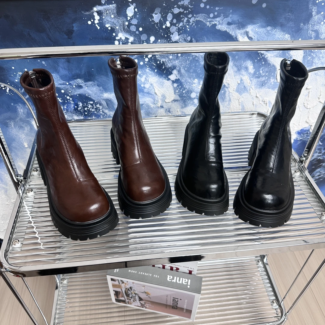 【ZL】时尚增高短筒靴2024秋冬圆头中跟后拉链百搭英伦风加绒黑色