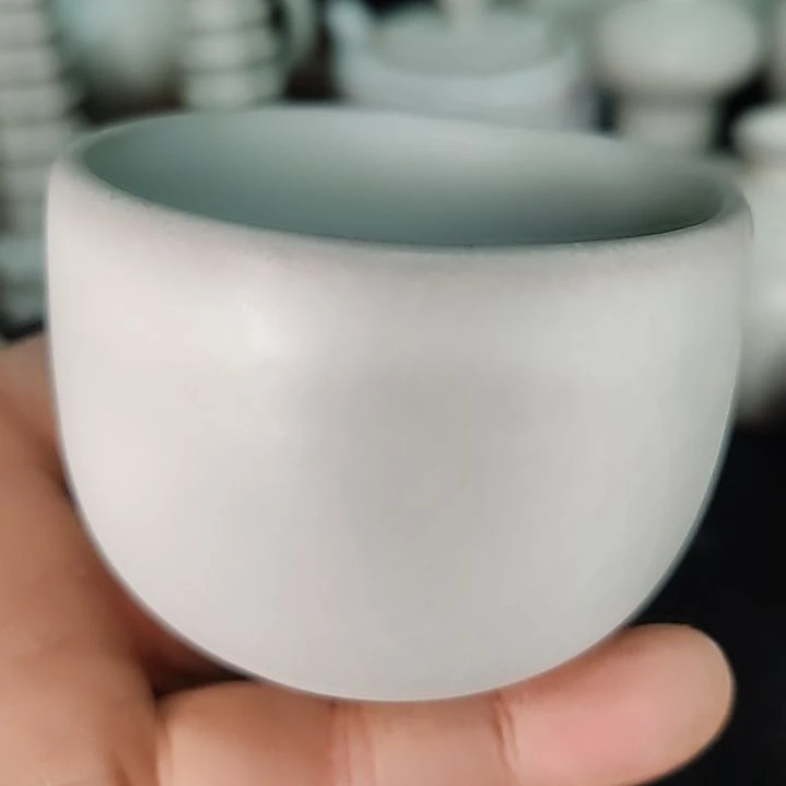 官瓷天青釉手拉坯主人杯