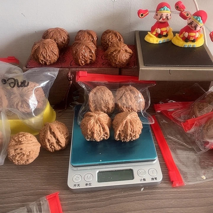 文玩核桃吊坠粗筋