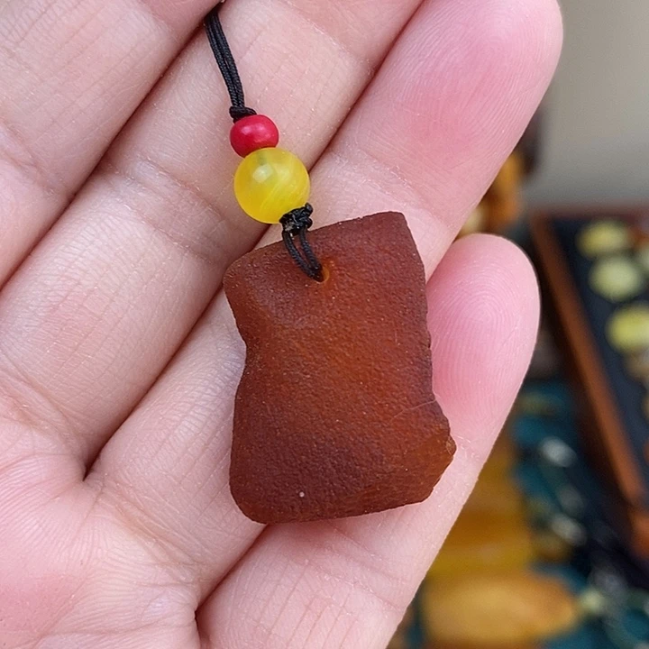 琥珀未镶嵌颈饰手机坠