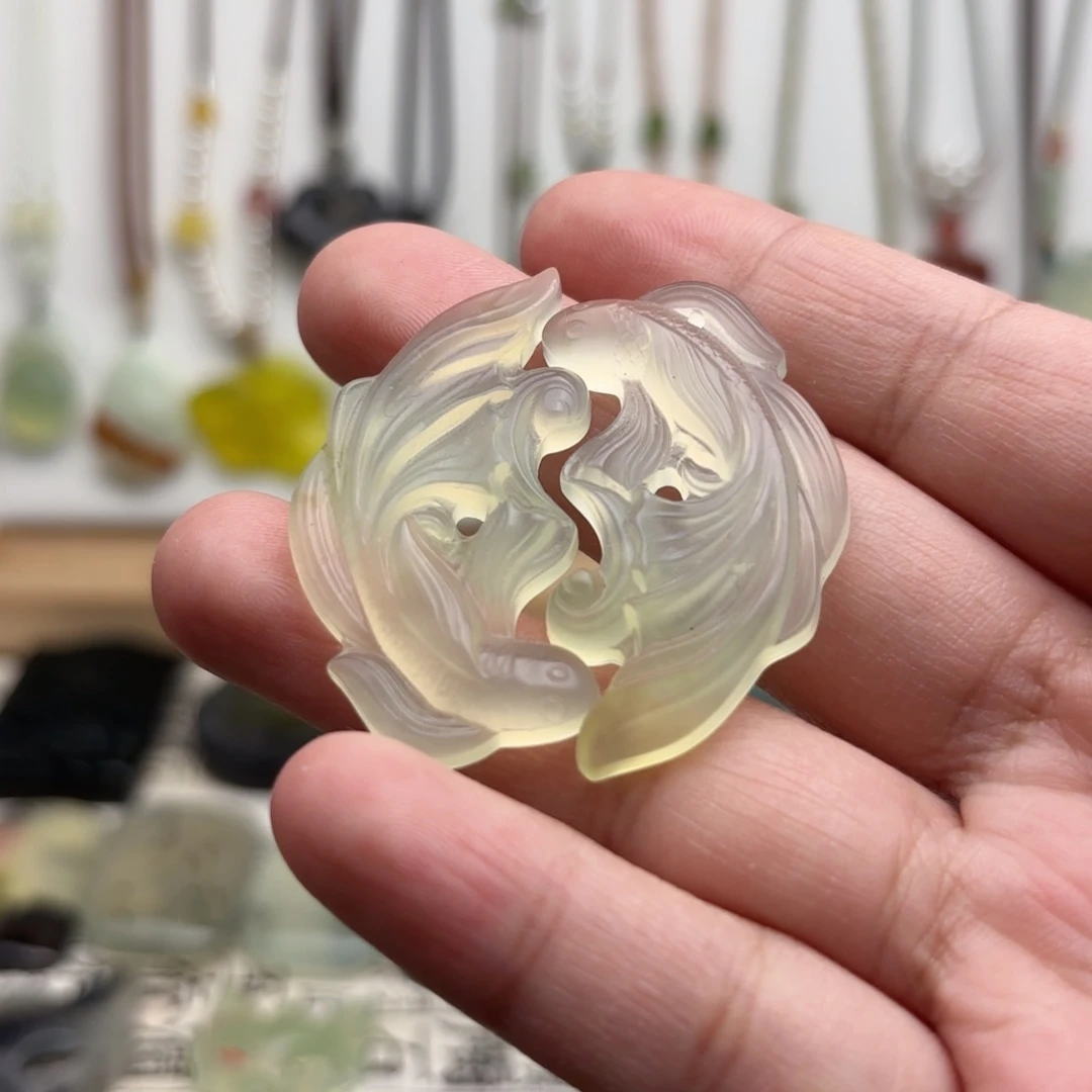 蛇纹石玉合金颈饰