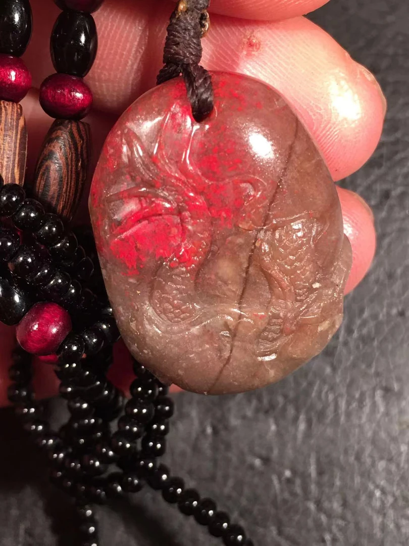 昌化牛角地鸡血老坑