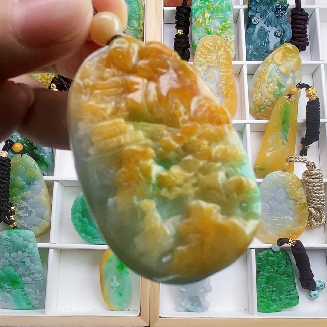 翡翠未镶嵌颈饰翡翠