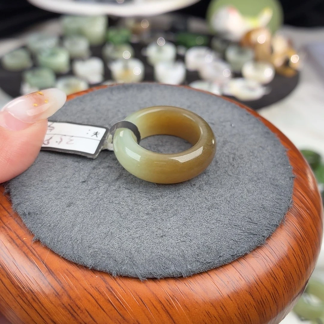 和田玉未镶嵌戒指S121半山水轮胎18.4