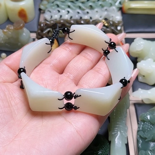 【闪购商品】和田玉吊坠(不含链)未镶嵌季*